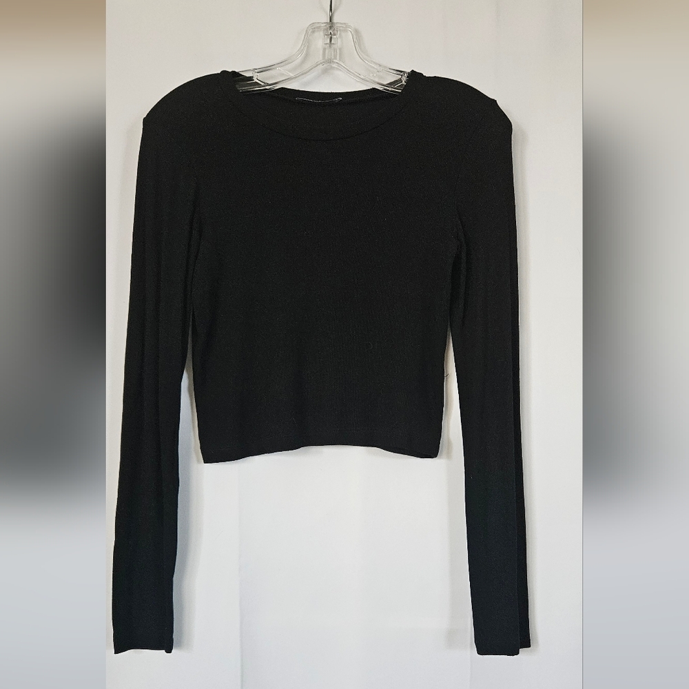 Zara‎ long sleeve knit cropped top size small